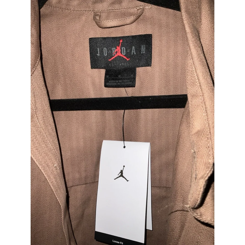 Air Jordan Essentials Button Down Long Sleeve Shirt Men's Brown Medium
